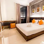 B2 Thippanate Boutique & Budget Hotel